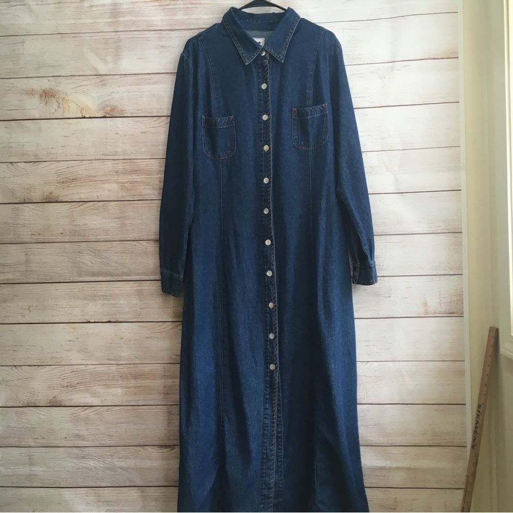 VINTAGE A.M.I. DENIM MAXI DRESS IN BLUE